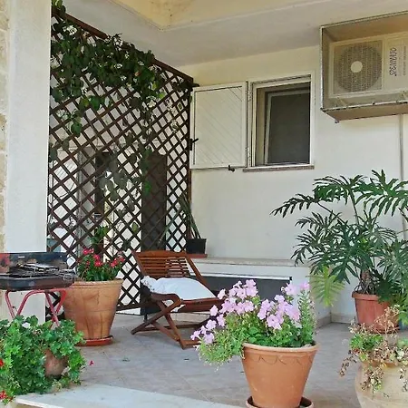 Lazzarello Bed & Breakfast Matino