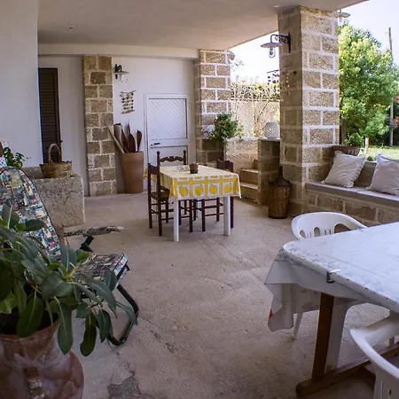 Bed & Breakfast Lazzarello Matino