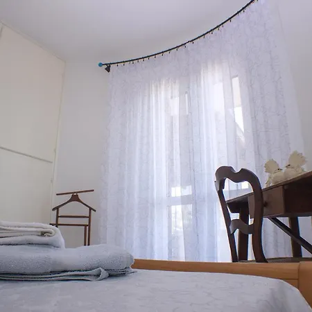 Lazzarello Bed & Breakfast *
