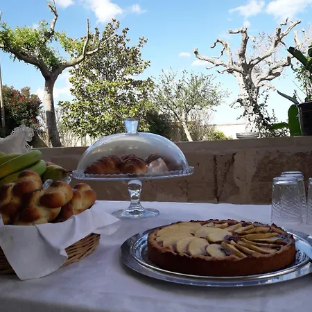 Bed & Breakfast Lazzarello Matino