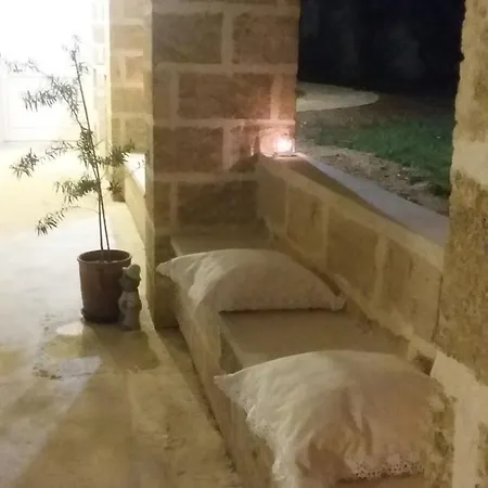 Lazzarello Bed & Breakfast