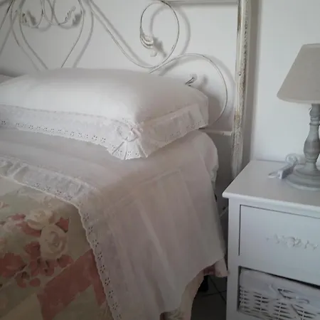 Lazzarello Bed & Breakfast